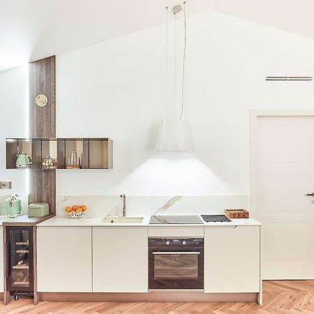 Eco Chic Apartment Монца Екстериор снимка